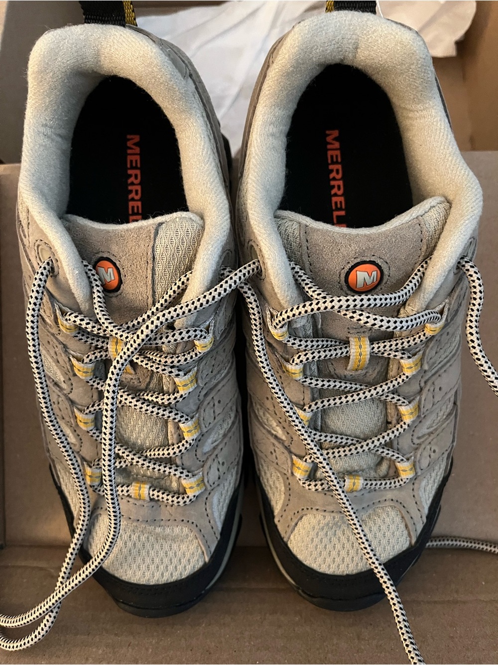 Men's Athletic Trail Sneakers in Light Gray and Black - MERRELL - Picture 2 of 5